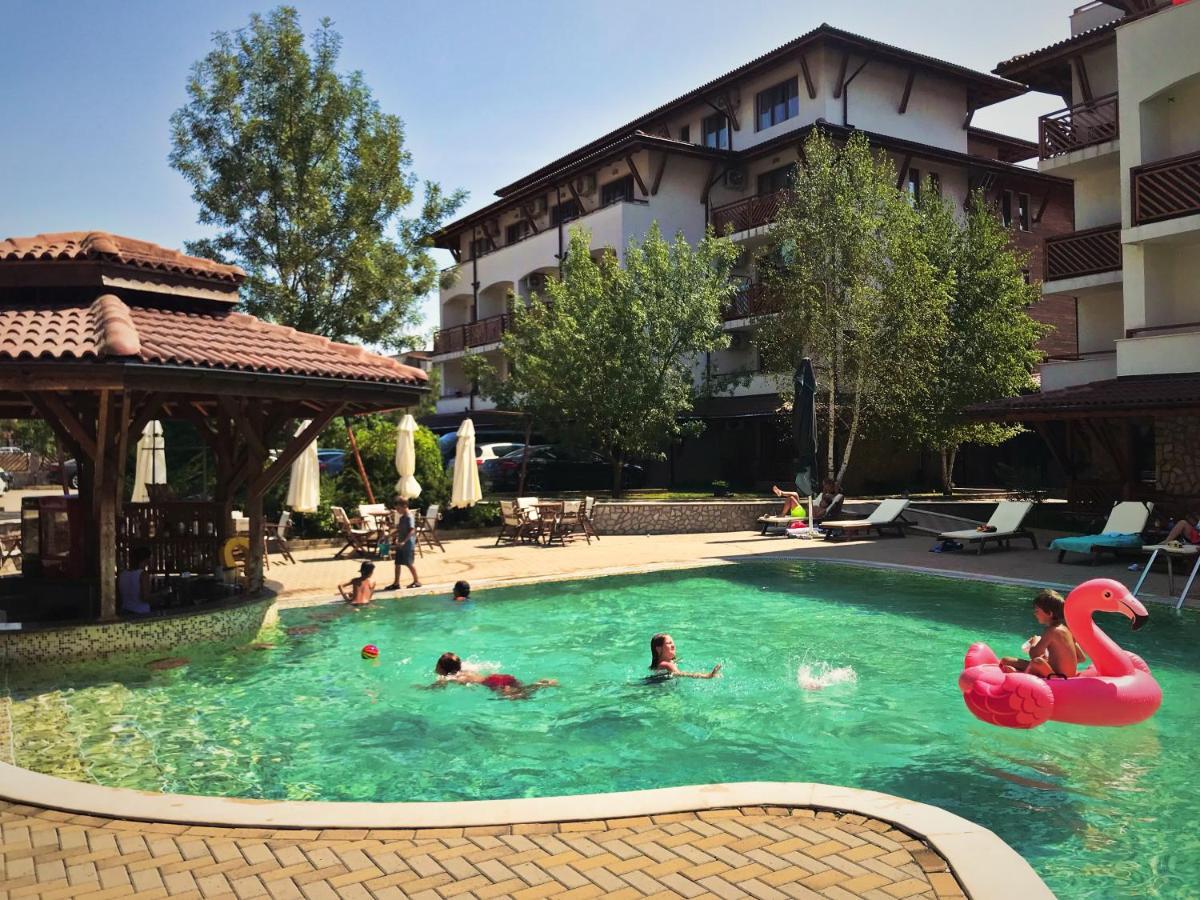 Aparthotel Mm Complex Primorsko Exterior foto